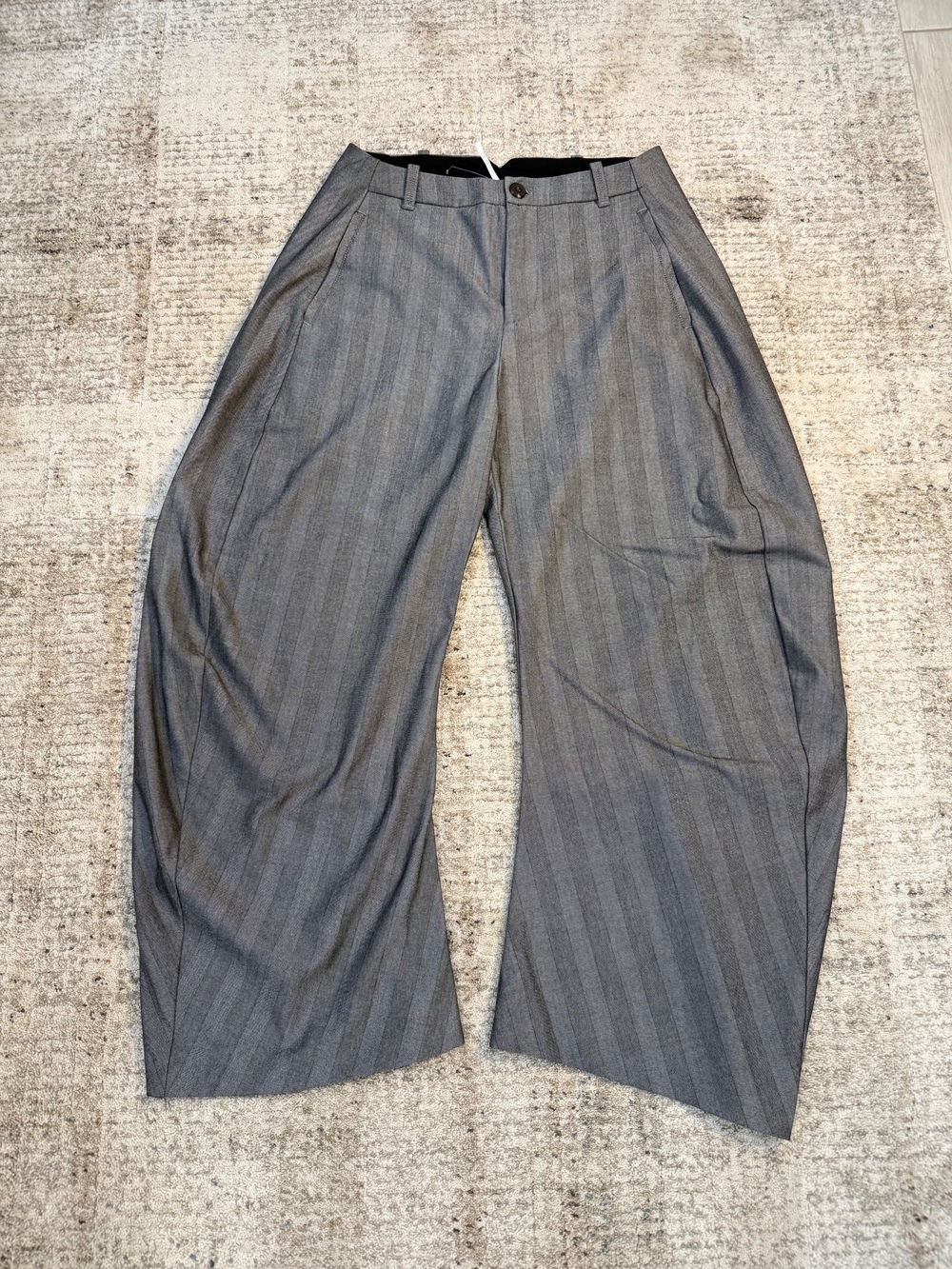 NWOT Free People Spotlight Trouser in Gray - Size 6.